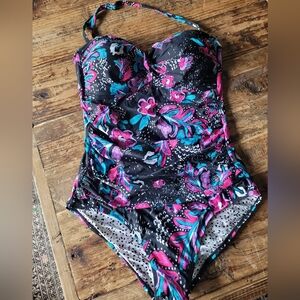 Woman's charter club swim suit multi color one piece size 10